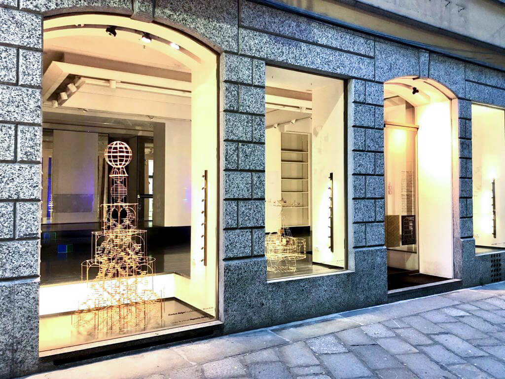 Exhibition view, Viavài