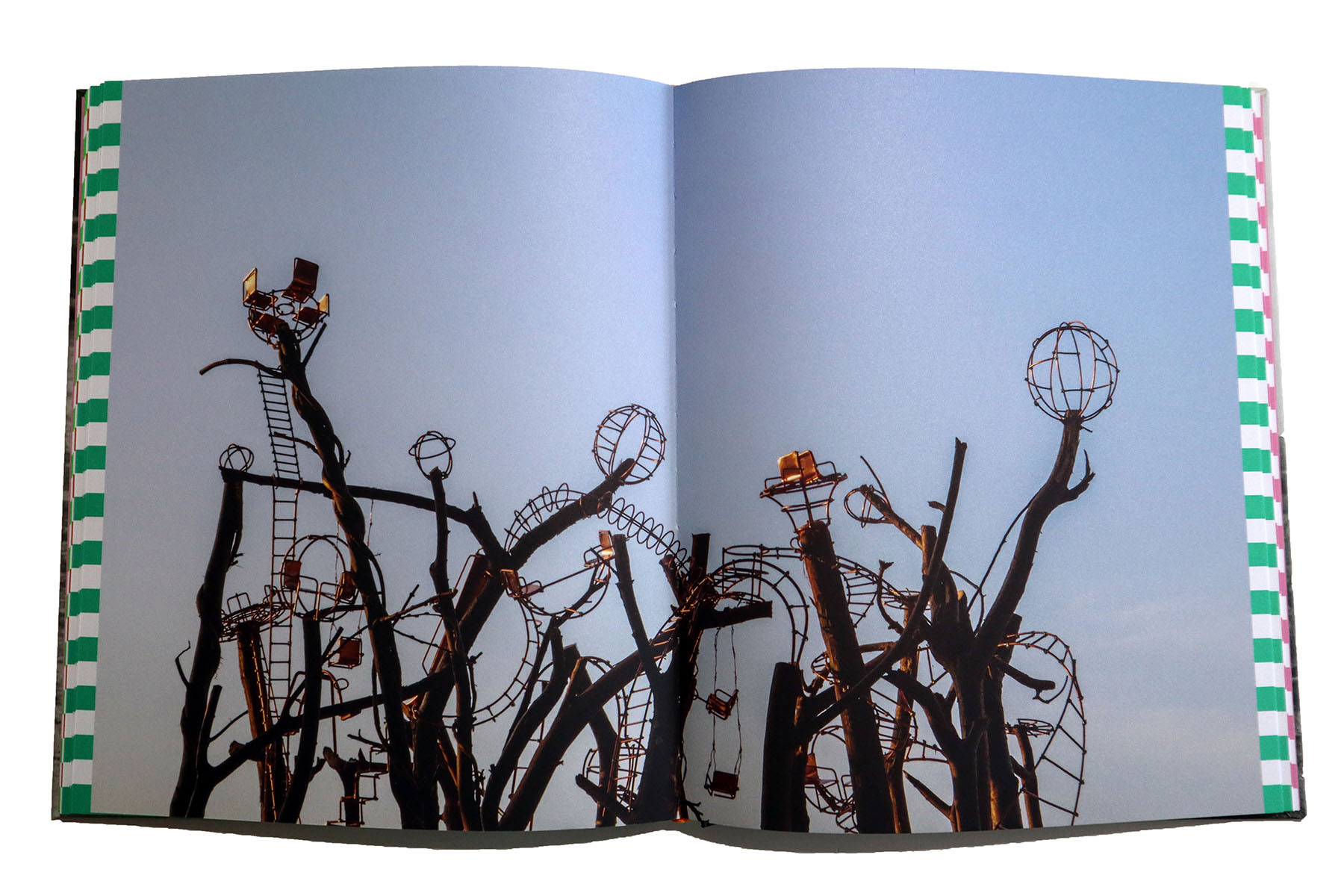 Playgrounding | The playground as a symbolic form of society and design culture, Corraini Edizioni